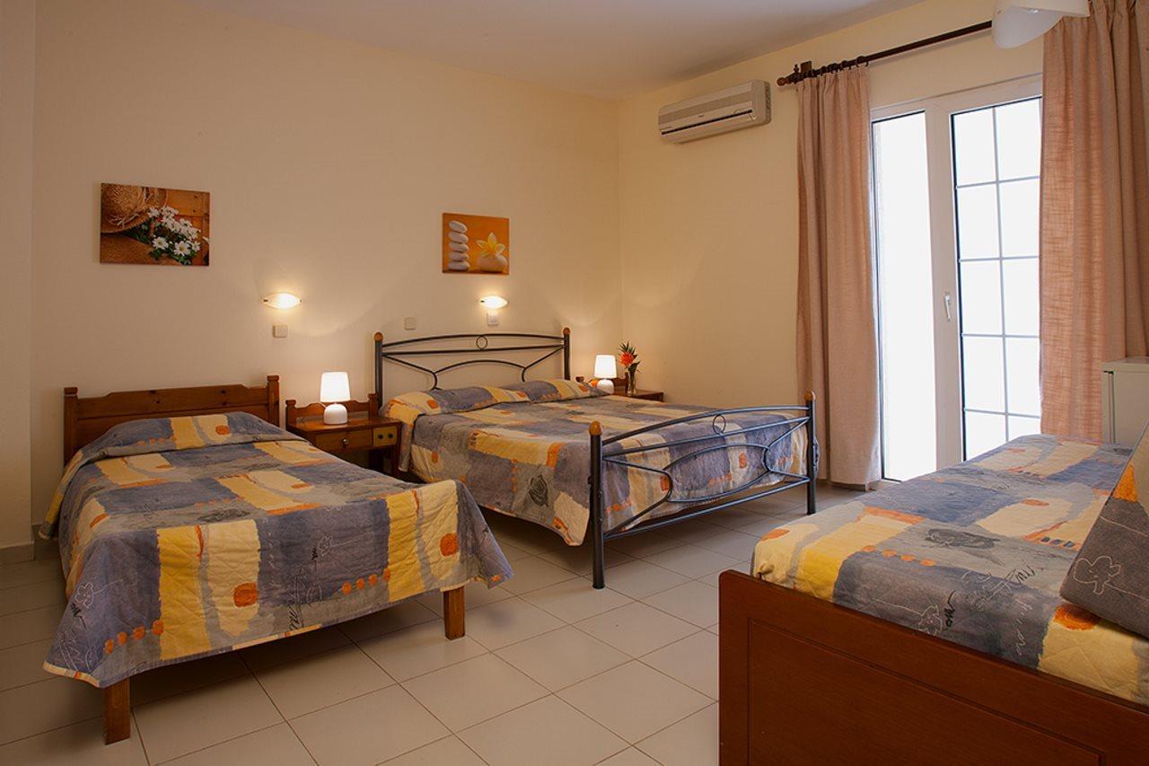 Albatross Hotel Máleme Ngoại thất bức ảnh