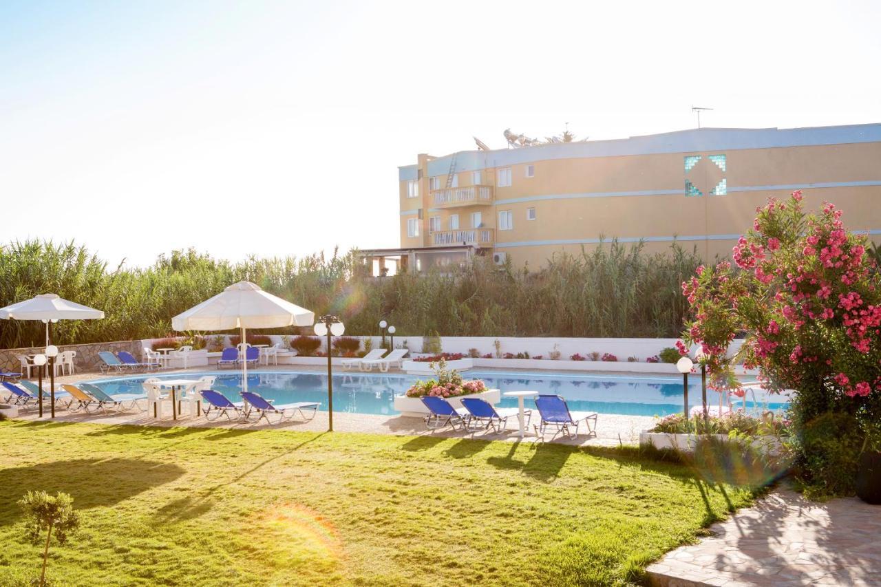 Albatross Hotel Máleme Ngoại thất bức ảnh