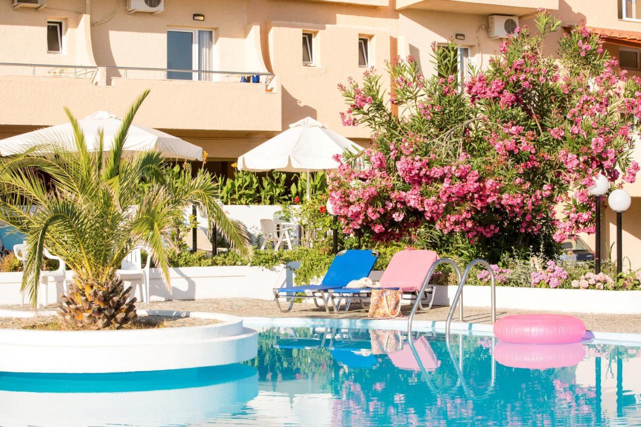 Albatross Hotel Máleme Ngoại thất bức ảnh