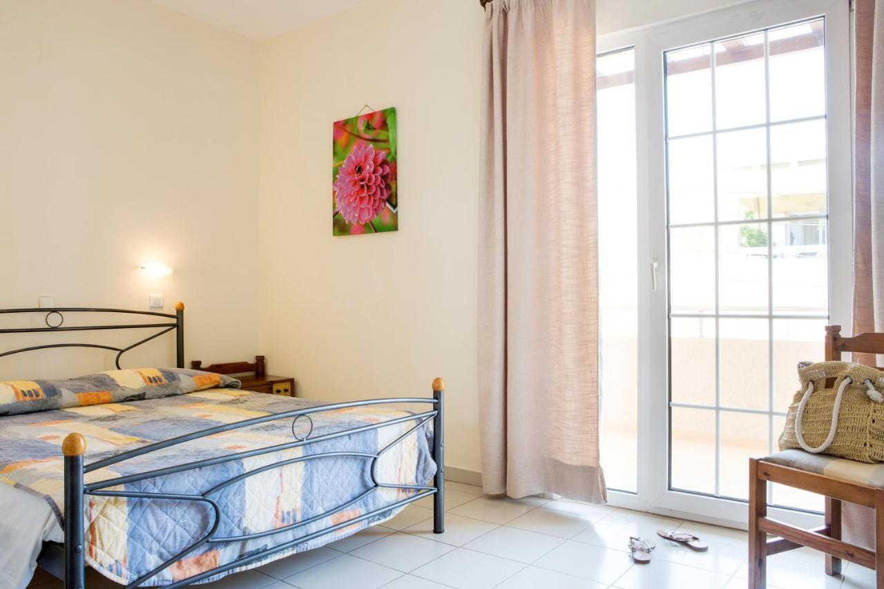 Albatross Hotel Máleme Ngoại thất bức ảnh