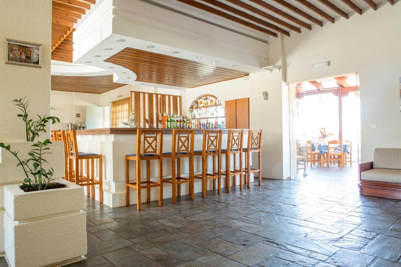 Albatross Hotel Máleme Ngoại thất bức ảnh
