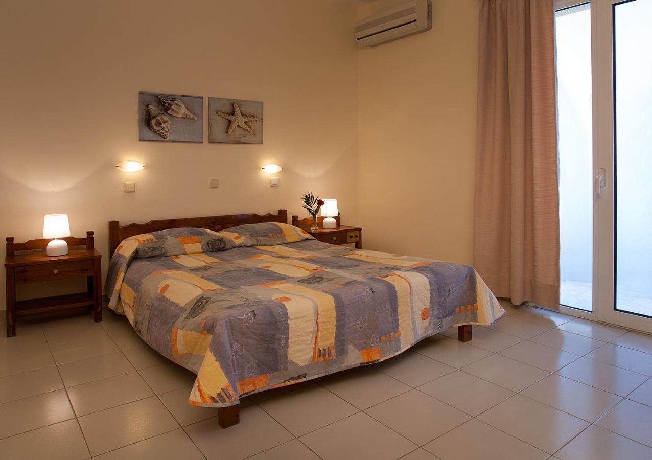 Albatross Hotel Máleme Ngoại thất bức ảnh