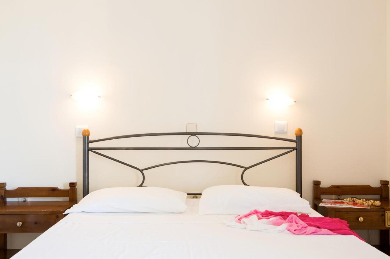 Albatross Hotel Máleme Ngoại thất bức ảnh