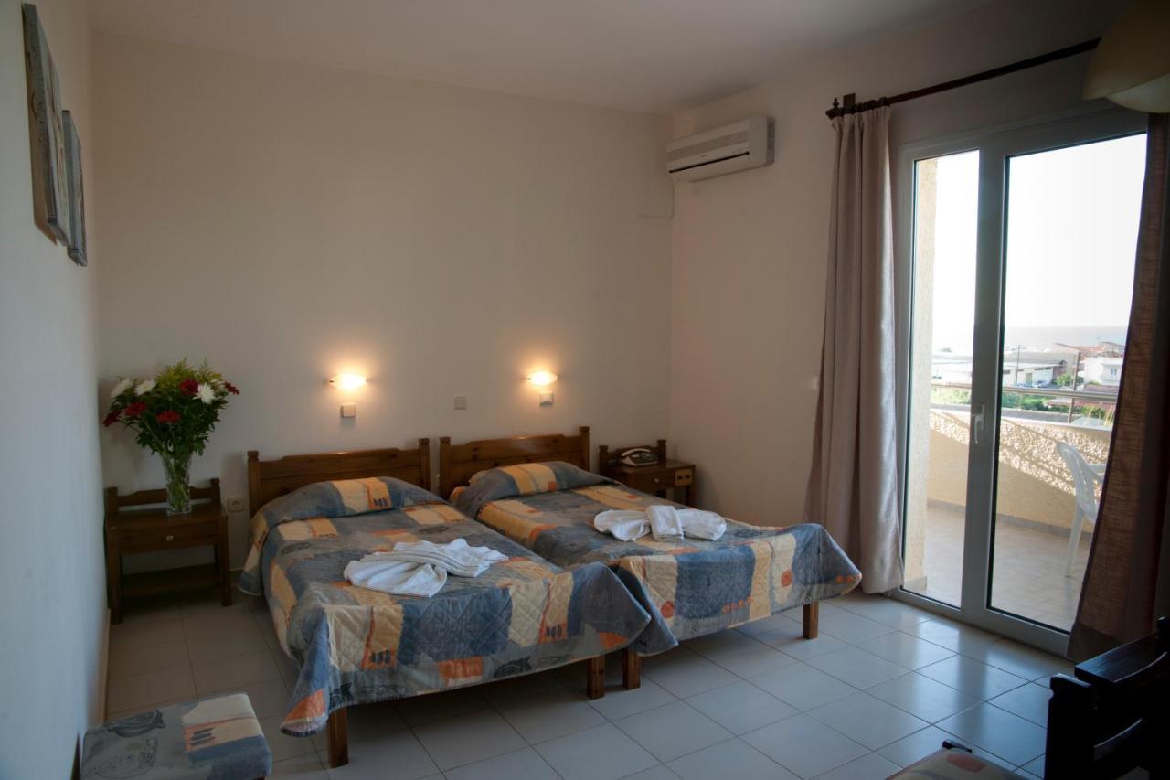 Albatross Hotel Máleme Ngoại thất bức ảnh