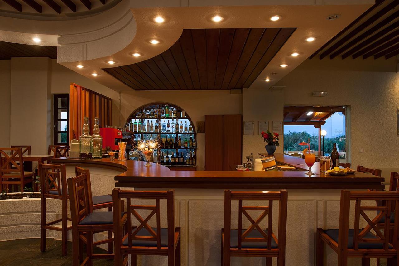 Albatross Hotel Máleme Ngoại thất bức ảnh